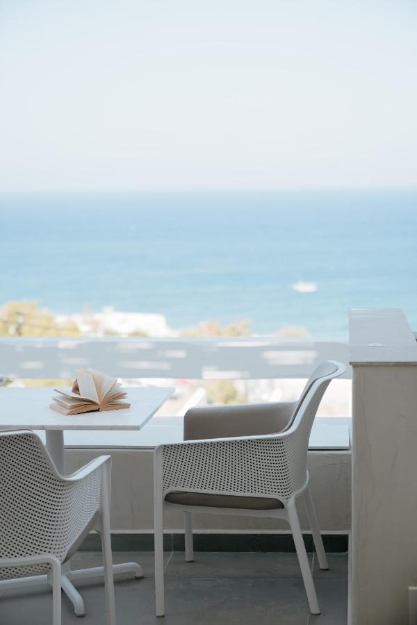 Mon Signor (Adults Only) Hotel Kamari  Bagian luar foto